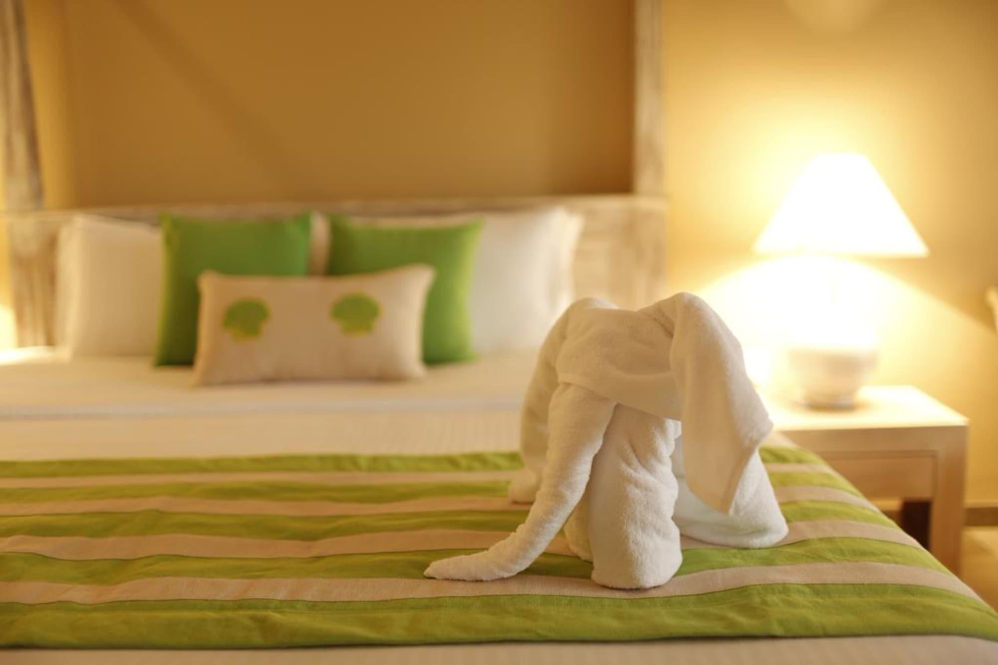 เดอะ บีช บูทิก โฮเต็ล ปามุนุกามา Hotel อุสเวตาเกอิยาวา ภายนอก รูปภาพ