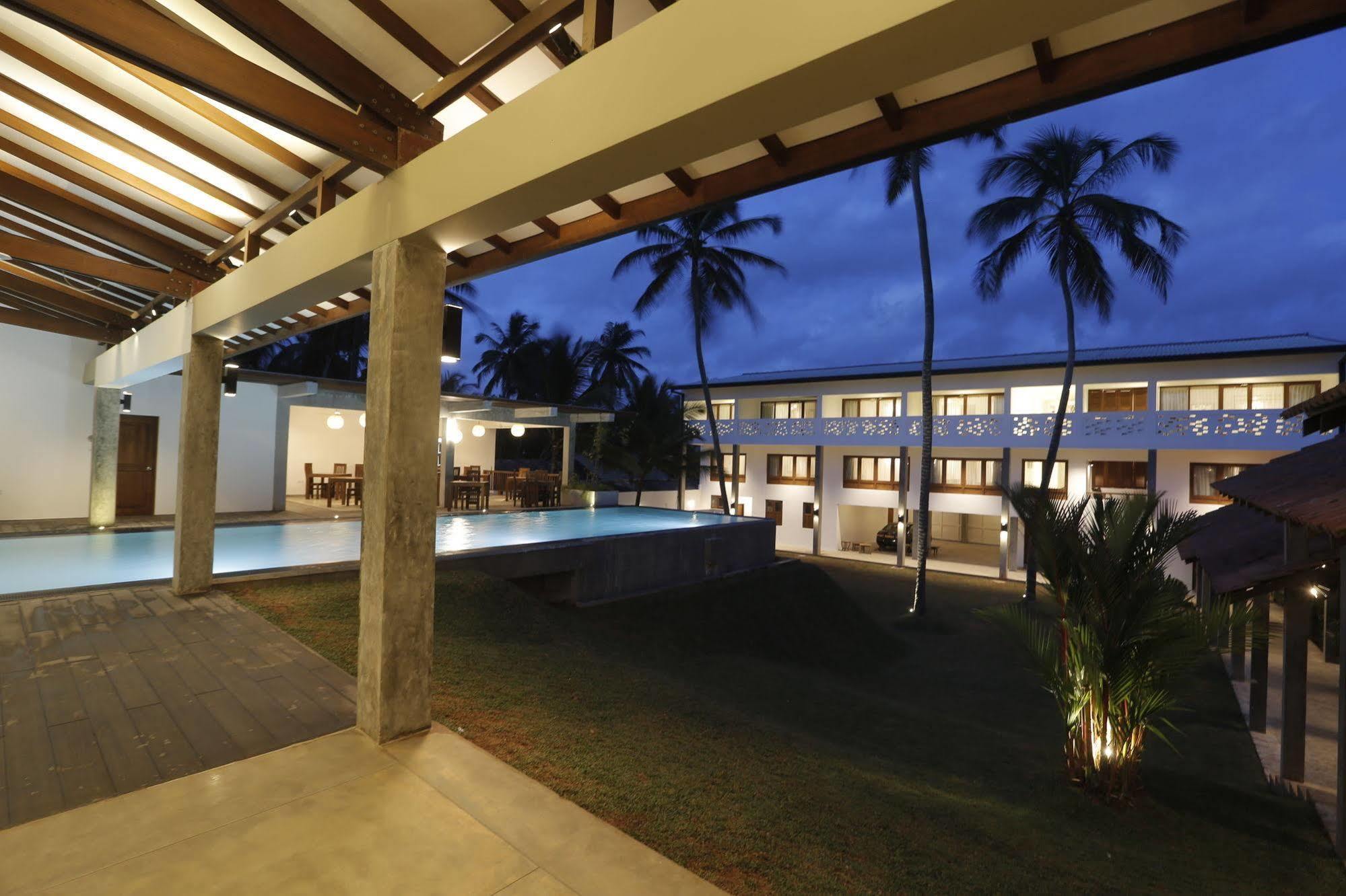 เดอะ บีช บูทิก โฮเต็ล ปามุนุกามา Hotel อุสเวตาเกอิยาวา ภายนอก รูปภาพ