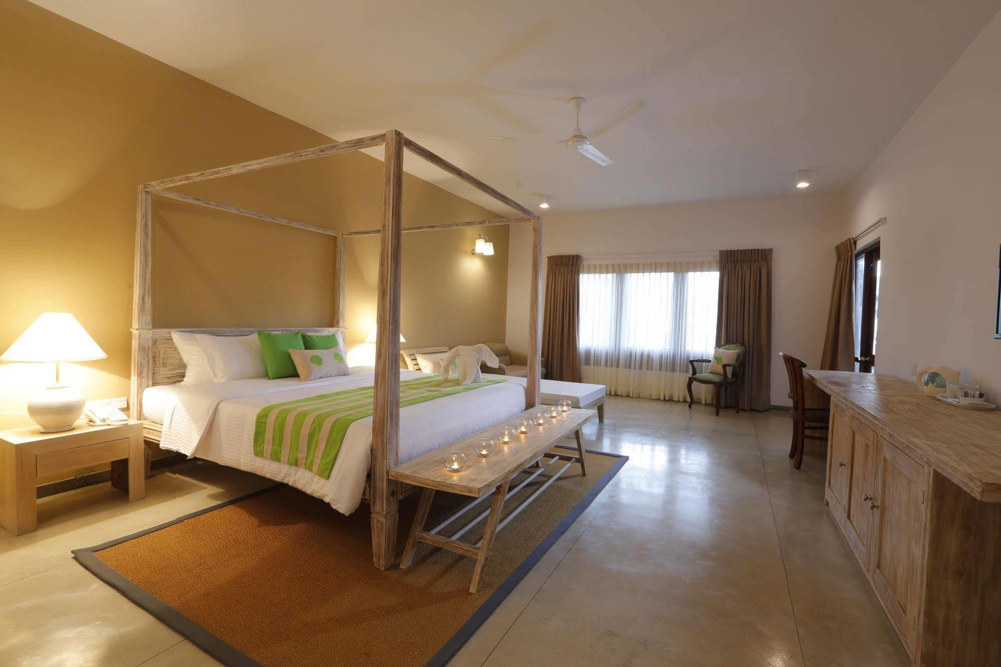 เดอะ บีช บูทิก โฮเต็ล ปามุนุกามา Hotel อุสเวตาเกอิยาวา ภายนอก รูปภาพ